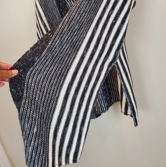 Nina Leonard black stripe Sleeveless cardigan sweater - Picture 5 of 9